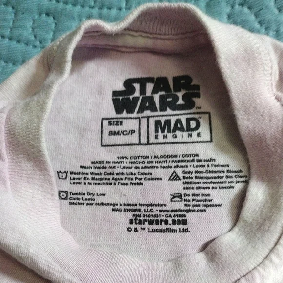 EUC Star Wars Baby Yoda "Precious Cargo" tee - Picture 7 of 7